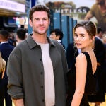 Liam Hemsworth y Gabriella Brooks