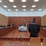 Un ladrón reincidente acepta 4 años de cárcel por entrar a robar en tres casas en Vigo