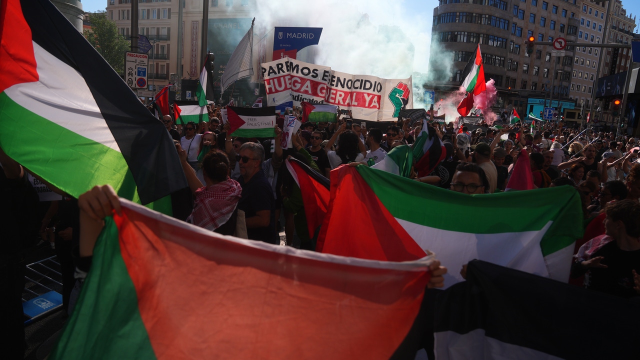Los manifestantes propalestina acaban con la Vuelta