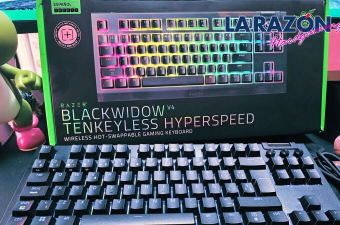 La Razon Hardgaming - BlackWidow V4 Tenkeyless HyperSpeed: Menos espacio y más control en este teclado compacto