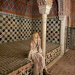 Eugenia Martínez de Irujo con vestido bohemio.
