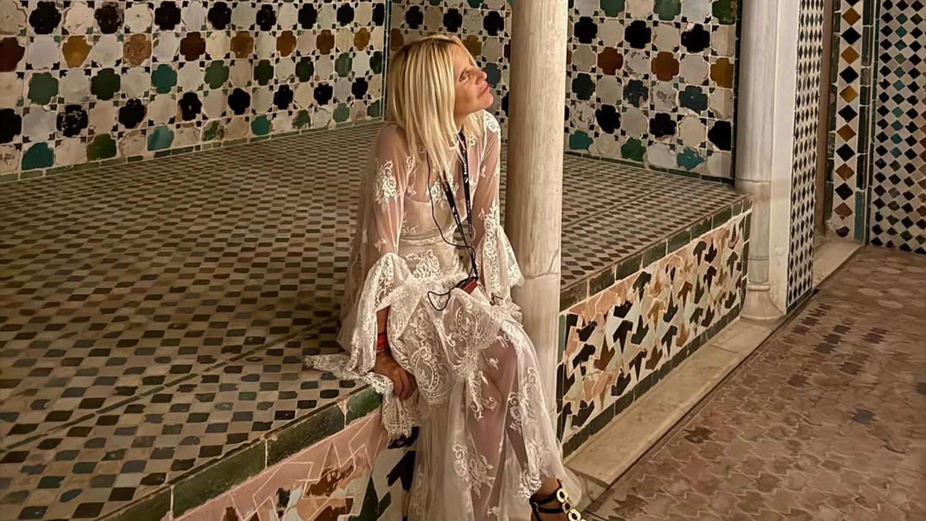Eugenia Martínez de Irujo con vestido bohemio.