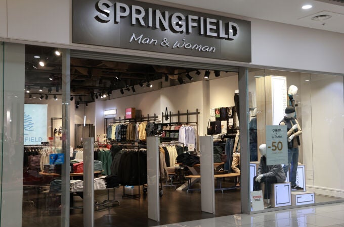 El jersey Springfield para hombre que va igual con vaqueros que con chinos se queda a mitad de precio