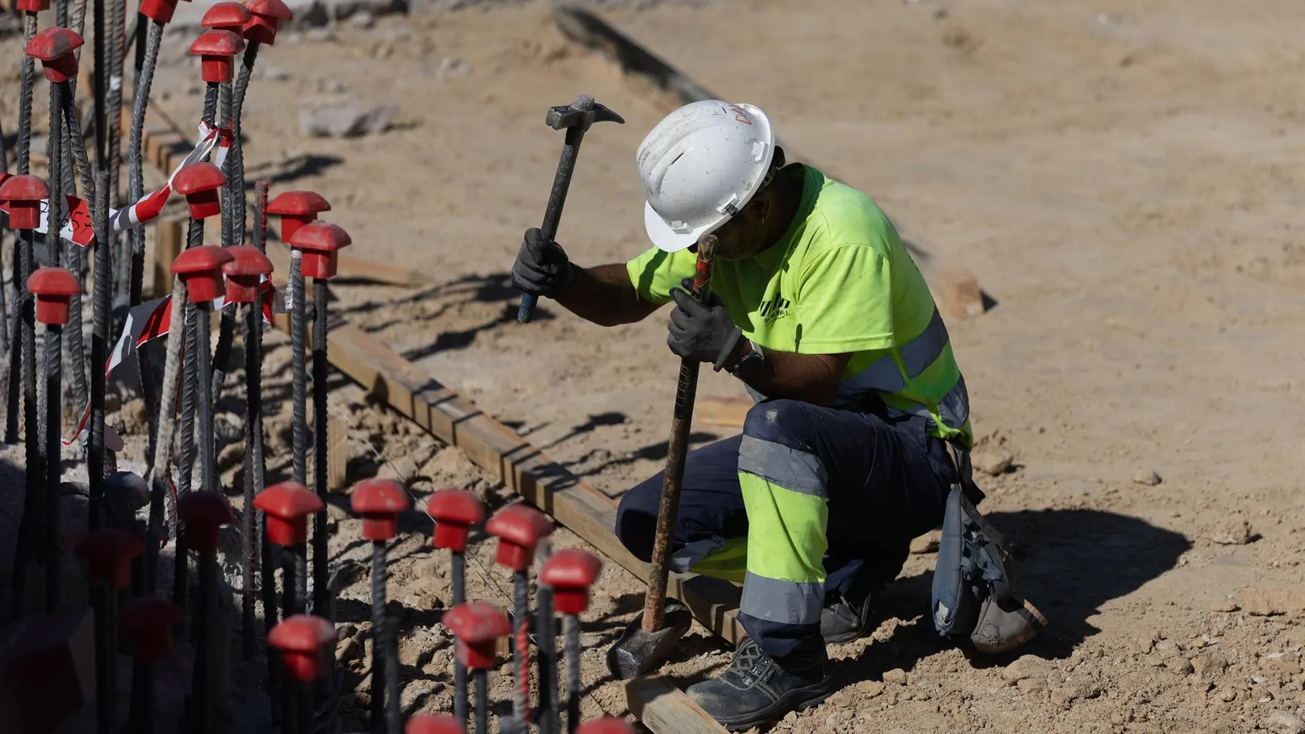 Economía/Laboral.- (AMP) La Seguridad Social pierde 22.079 afiliados extranjeros en agosto