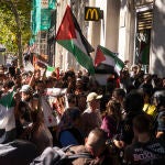 Protestas por la participación de Israel y en apoyo a Palestina en La Vuelta Ciclista. David Jar