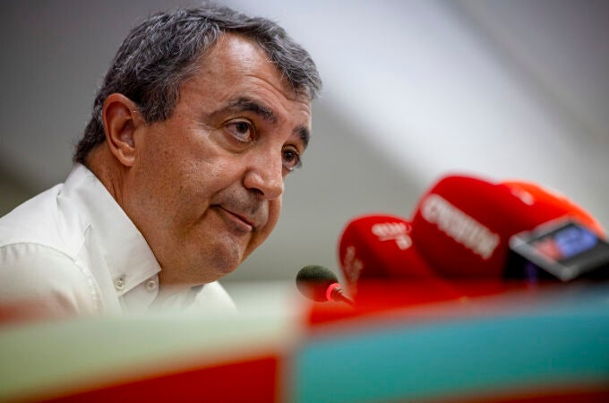 El director de la Vuelta lamenta la imagen que se dio con unos hechos "inaceptables"