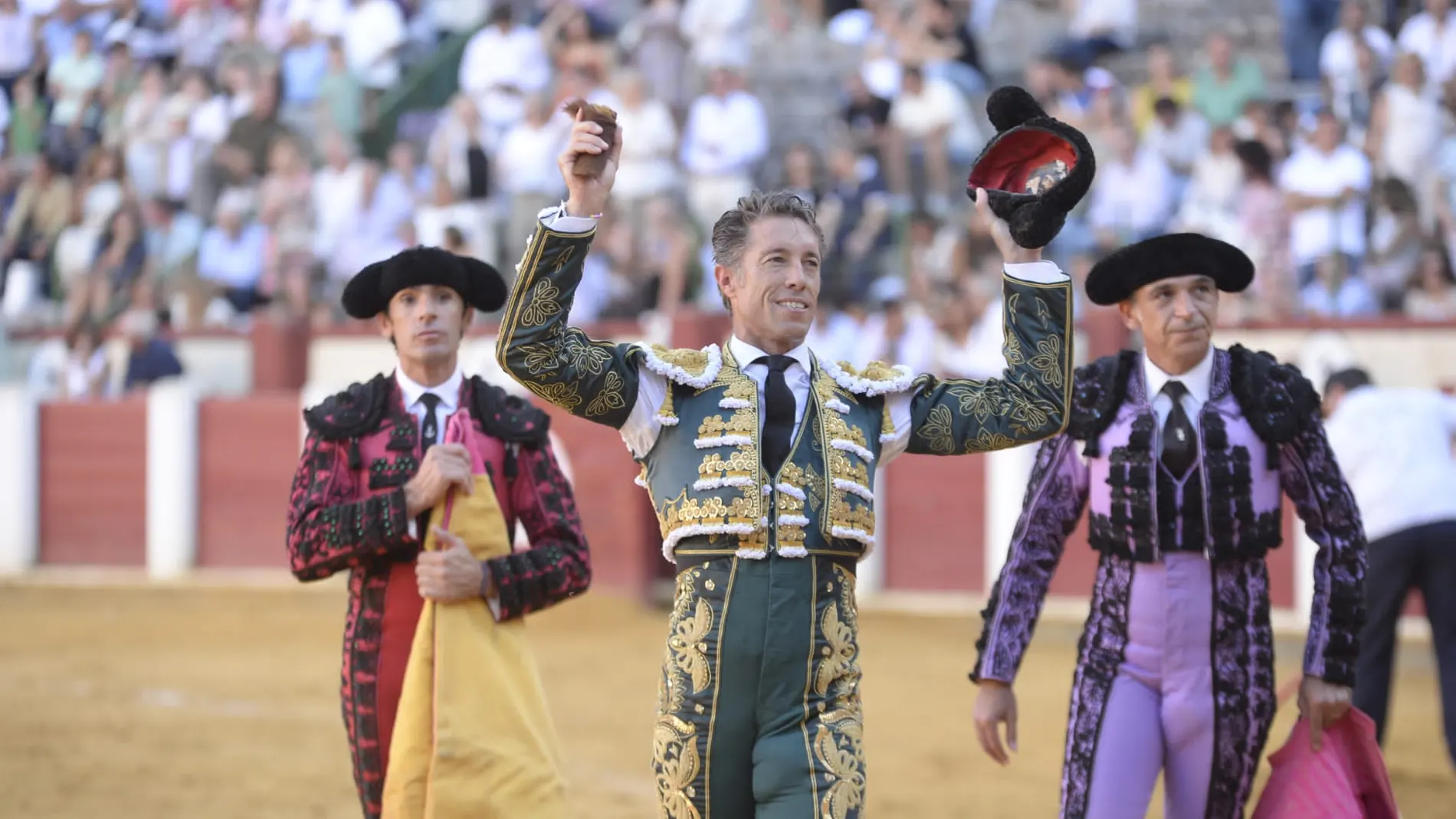 Unos voluntariosos Fandi, Escribano y Martín cierran la Feria Taurina de Valladolid