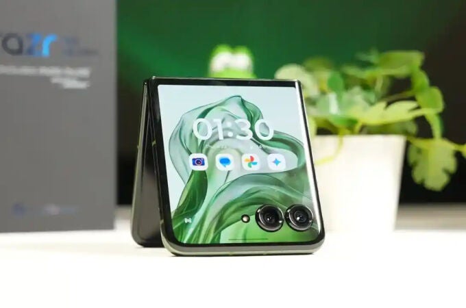 Con este descuento, el Motorola Razr 50 Ultra se convierte en el mejor plegable tipo concha