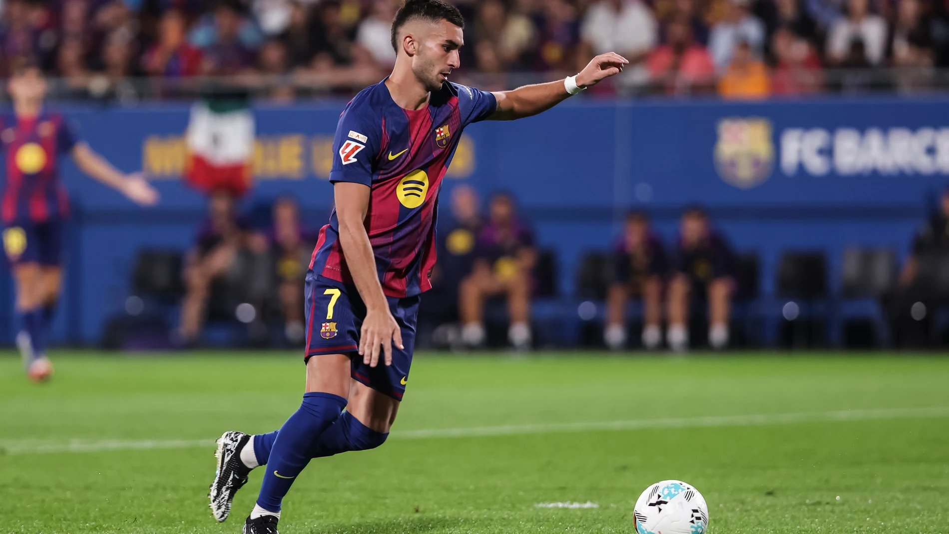 Ferran Torres of FC Barcelona in action during the Spanish league, La Liga EA Sports, football match played between FC Barcelona and Valencia CF at Johan Cruyff stadium on September 14, 2025 in Barcelona, Spain. AFP7 14/09/2025 ONLY FOR USE IN SPAIN