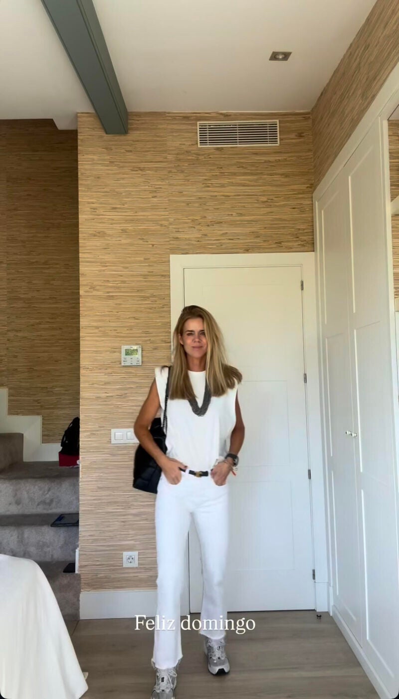 El look de Amelia Bono.