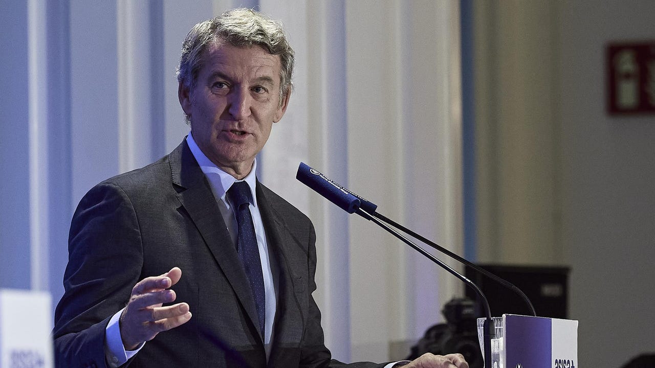 Alberto Núñez Feijóo preside la reunión de la Junta Directiva Nacional