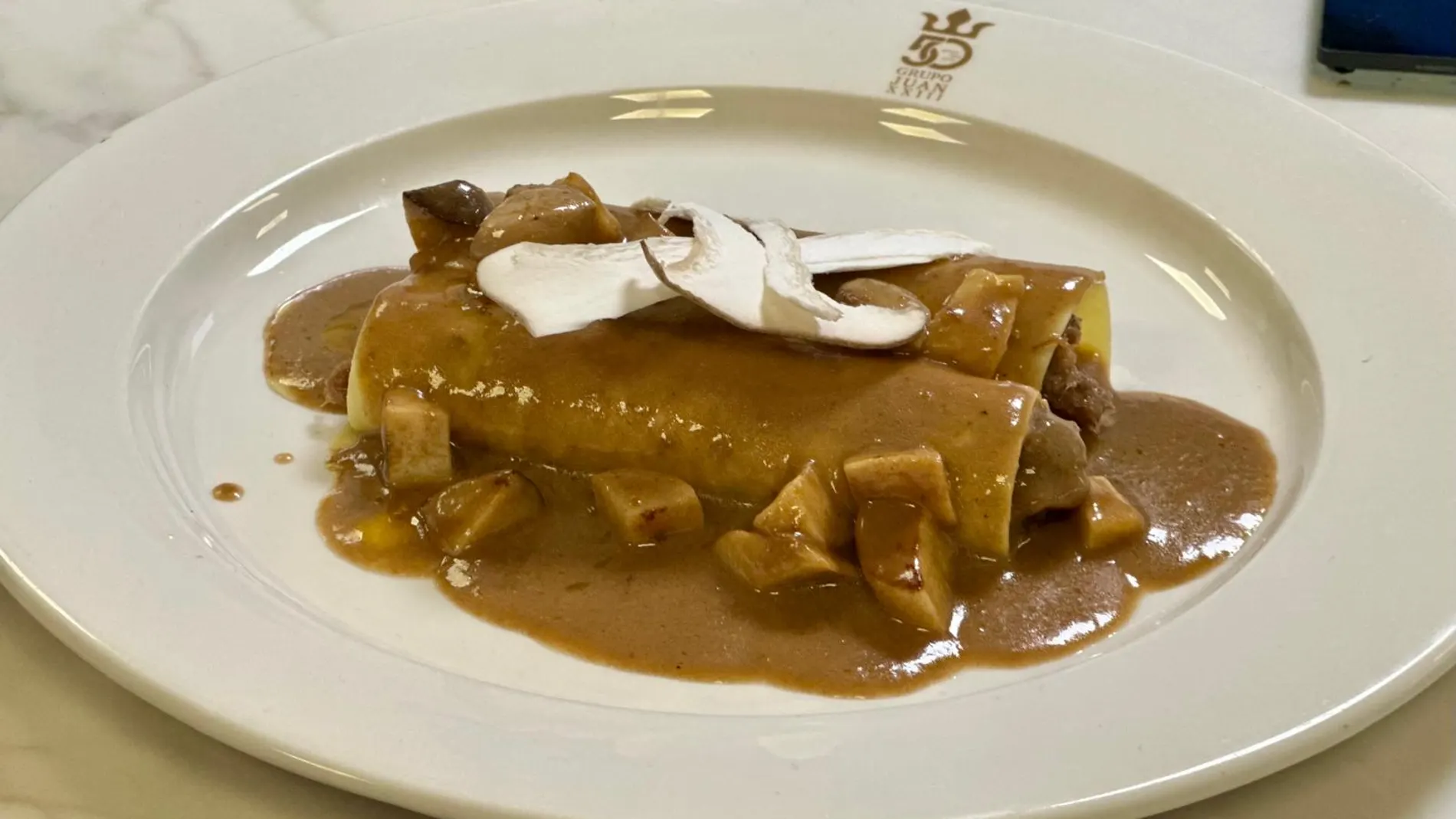 La Finca de Santa Luzia de Sant Joan d’Alacant que ha elaborado hoy su tapa, Mini canelón de carrillada guisada, boletus y foie.