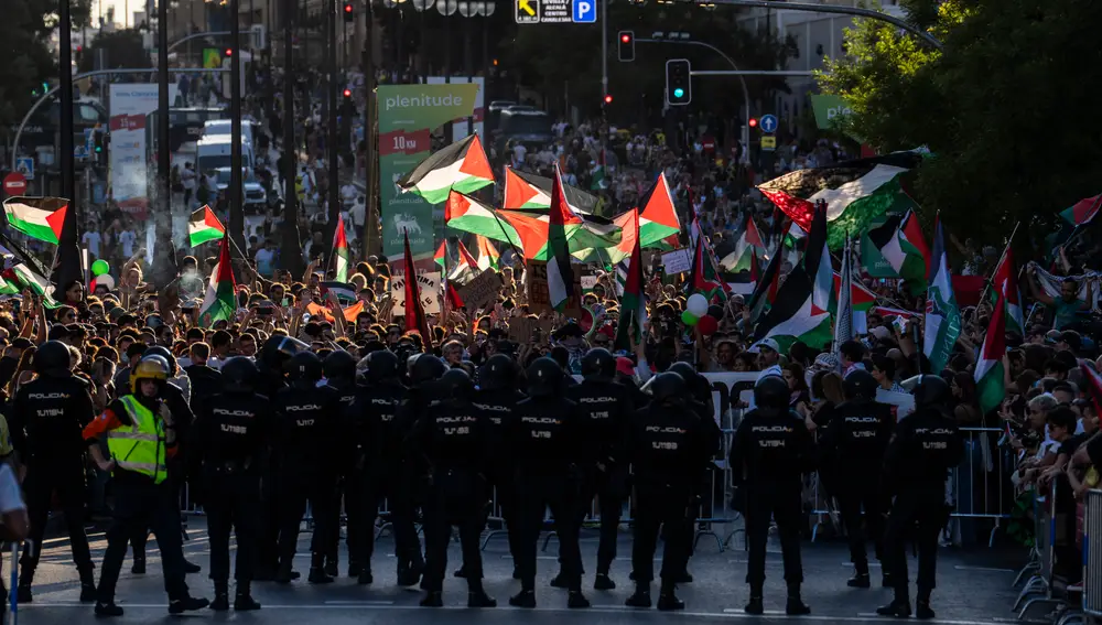 Protestas por la participación de Israel y en apoyo a Palestina en La Vuelta Ciclista. David Jar