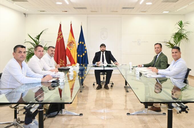 López Miras se suma a la reivindicación de Policía y Guardia Civil de más agentes en la Región de Murcia