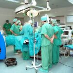 Andalucía reduce en más de 20.000 pacientes sus listas de espera