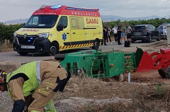 Sucesos.- Fallece un hombre de 39 años al volcar una carretilla elevadora en Vila-real (Castellón)