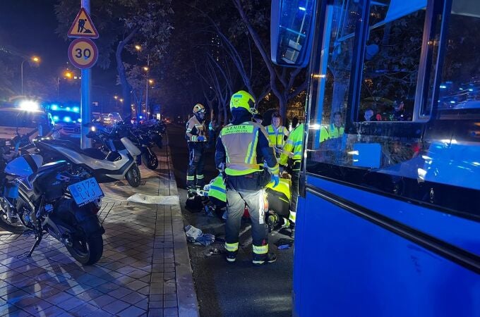 En estado grave un hombre de 60 años tras ser atropellado por un autobús urbano en el Paseo de la Castellana