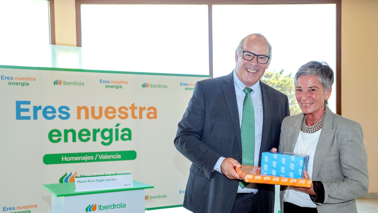 Iberdrola reconoce a sus trabajadores más veteranos de la Comunitat Valenciana