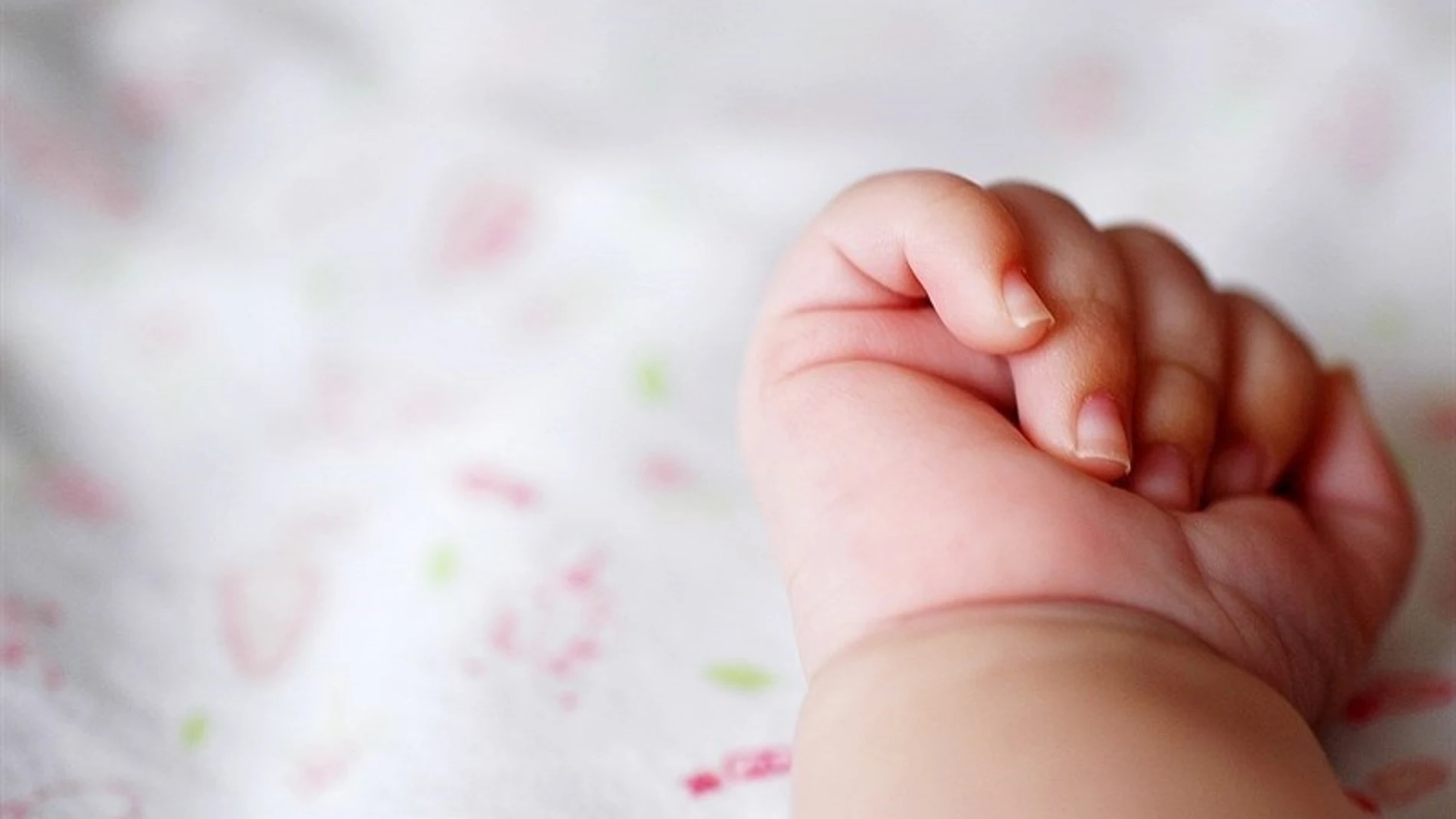 En 2025 han nacido en Andalucía 159 niños menos que el año anterior
