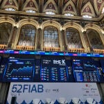 La Bolsa española cede el 0,24 % y se aleja de los 15.200 puntos a la espera de la Fed