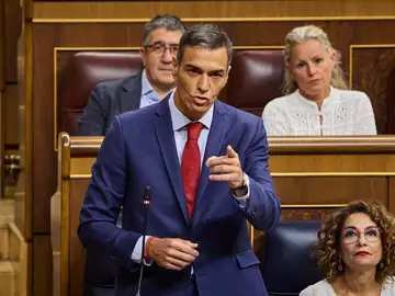 Sesión de control al Gobierno en el Congreso de los Diputados. Comparecen el presidente del Gobierno Pedro Sánchez, María Jesús Montero, Félix Bolaños, Fernando Grande-Marlaska, Oscar Puente. Asisten por el PP Alberto Nuñez Feijoo, Ester Muñoz, Miguel Tellado, por Vox Santiago Abascal, y Gabriel Rufian (ERC), Míriam Nogueras (Junts per Catalunya) y Mertxe Aizpurua por (Bildu) Sesión de control al Gobierno en el Congreso de los Diputados. Comparecen el presidente del Gobierno Pedro Sánchez, María Jesús Montero, Félix Bolaños, Fernando Grande-Marlaska, Oscar Puente. Asisten por el PP Alberto Nuñez Feijoo, Ester Muñoz, Miguel Tellado, por Vox Santiago Abascal, y Gabriel Rufian (ERC), Míriam Nogueras (Junts per Catalunya) y Mertxe Aizpurua por (Bildu)