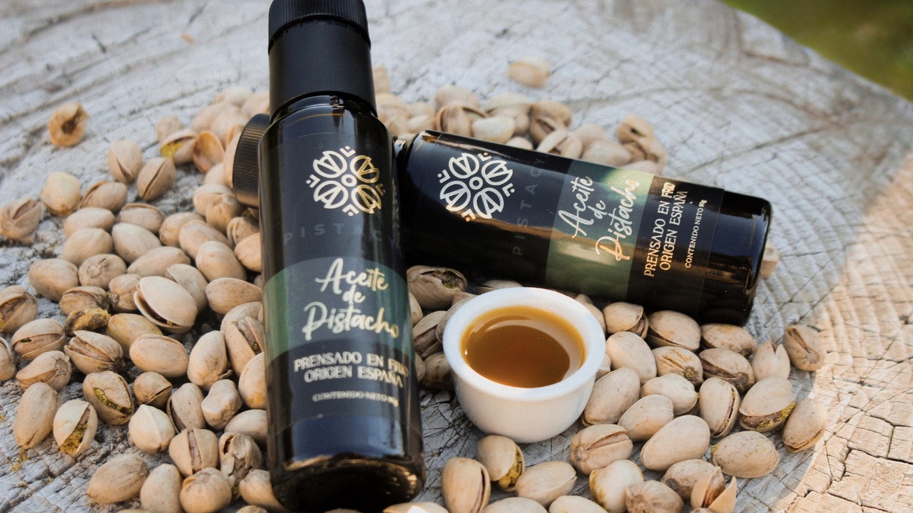 Grupo Pistacyl lanza el primer aceite de pistacho de Castilla y León