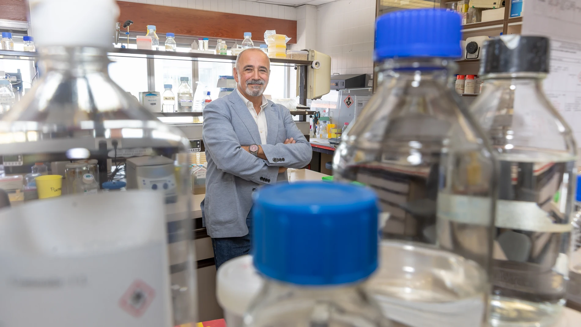 Dr. Pedro Navia Álvarez
