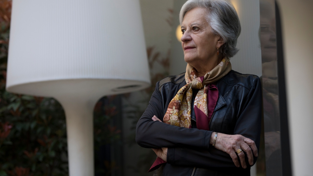 Victoria Camps: «Hoy los partidos políticos solo se defienden a sí mismos, no el interés común»