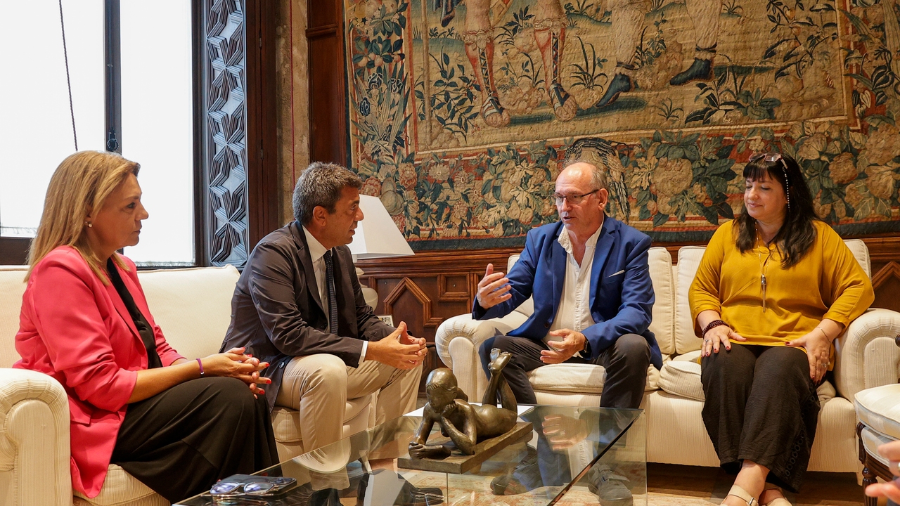 Mazón está dispuesto a reunirse con las asociaciones de víctimas de la dana "cuando quieran"