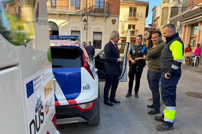 El delegado del Gobierno, Nicanor Sen, visita Peñafiel, junto a, entre otros, el alcalde, Roberto Díez