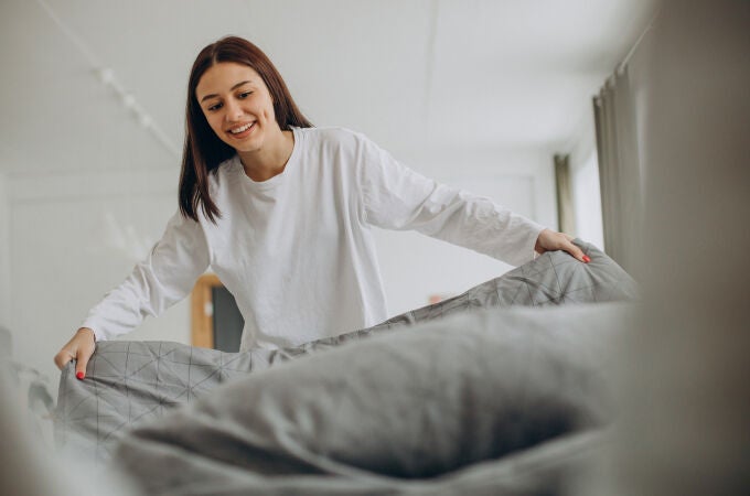 Qué significa hacer la cama a primera hora de la mañana, según la psicología