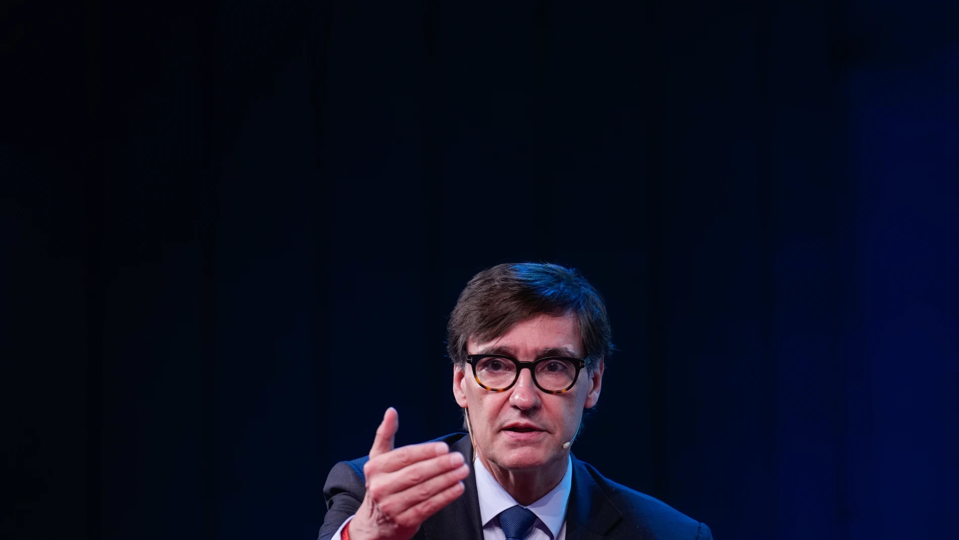 MADRID, 17/09/2025.- El presidente de la Generalitat, Salvador Illa, mantiene un diálogo con el presidente de la Conferencia Episcopal, Luis Argüello, este miércoles en Madrid. EFE/ Borja Sanchez-trillo