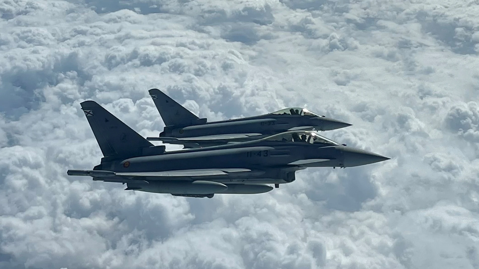 Eurofighters en vuelo de instrucción en el Báltico