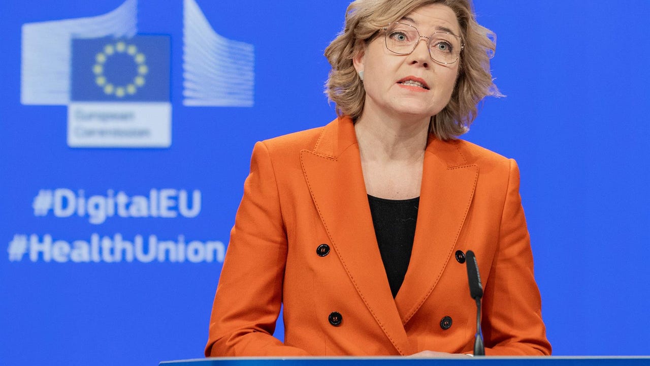 Bruselas cuestiona el contrato del Gobierno de España con Huawei ante el "riesgo de injerencia extranjera"