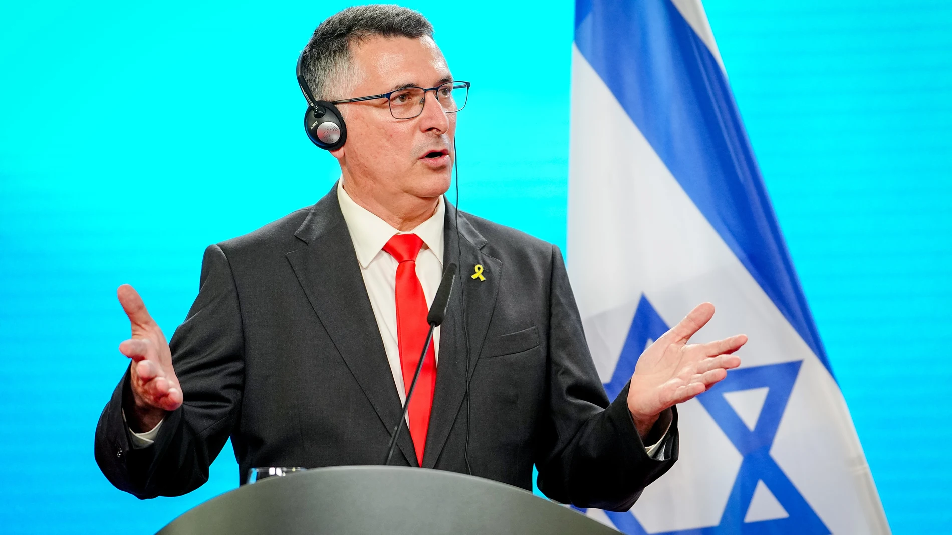 (Foto de ARCHIVO) 05 June 2025, Berlin: Israeli Foreign Minister Gideon Saar speaks during a press conference with his German counterpart Johann Wadephul after their meeting. Photo: Kay Nietfeld/dpa 05/06/2025 ONLY FOR USE IN SPAIN