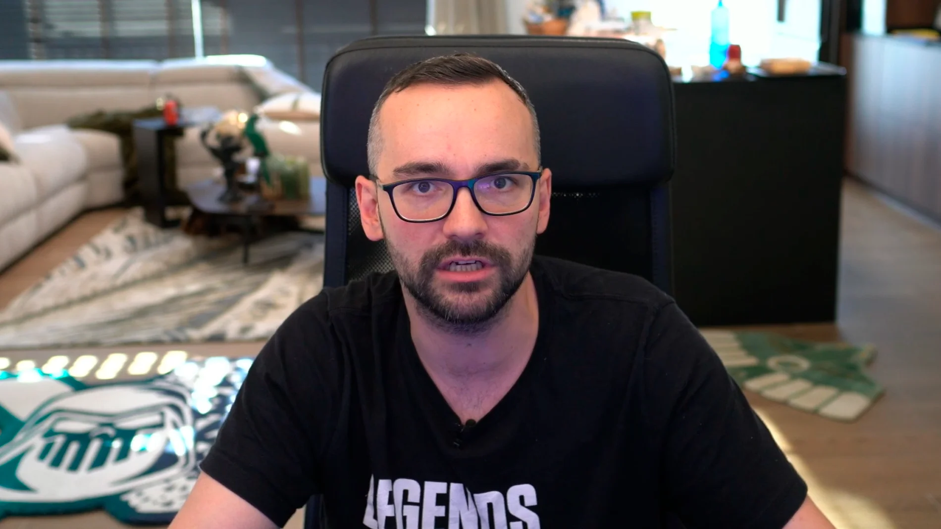 ElXokas se pronuncia sobre sus vídeos virales hablando en inglés: "Hasta el Real Madrid, esto es una barbaridad"