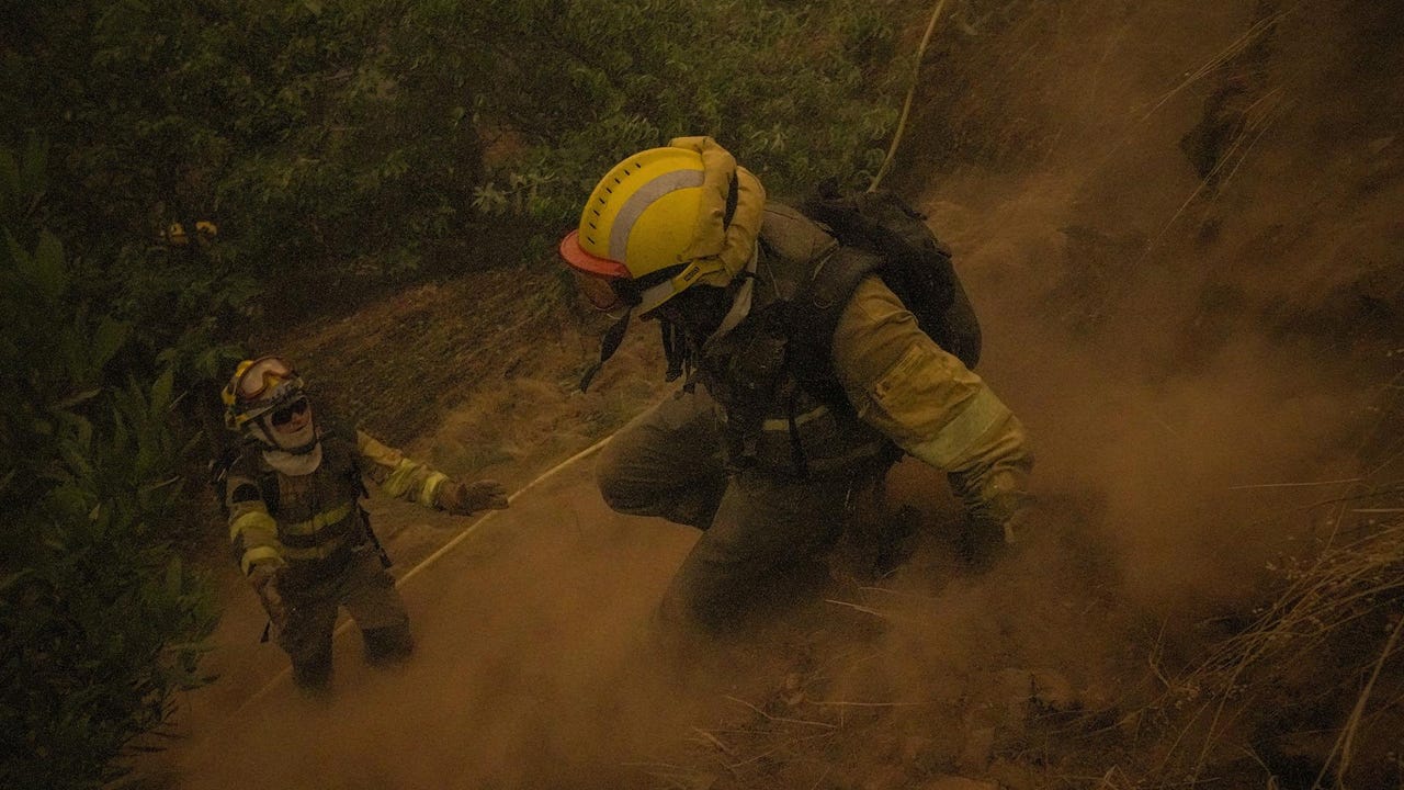 Los bomberos forestales pueden beneficiarse desde hoy de coeficientes reductores para jubilarse a los 60 años