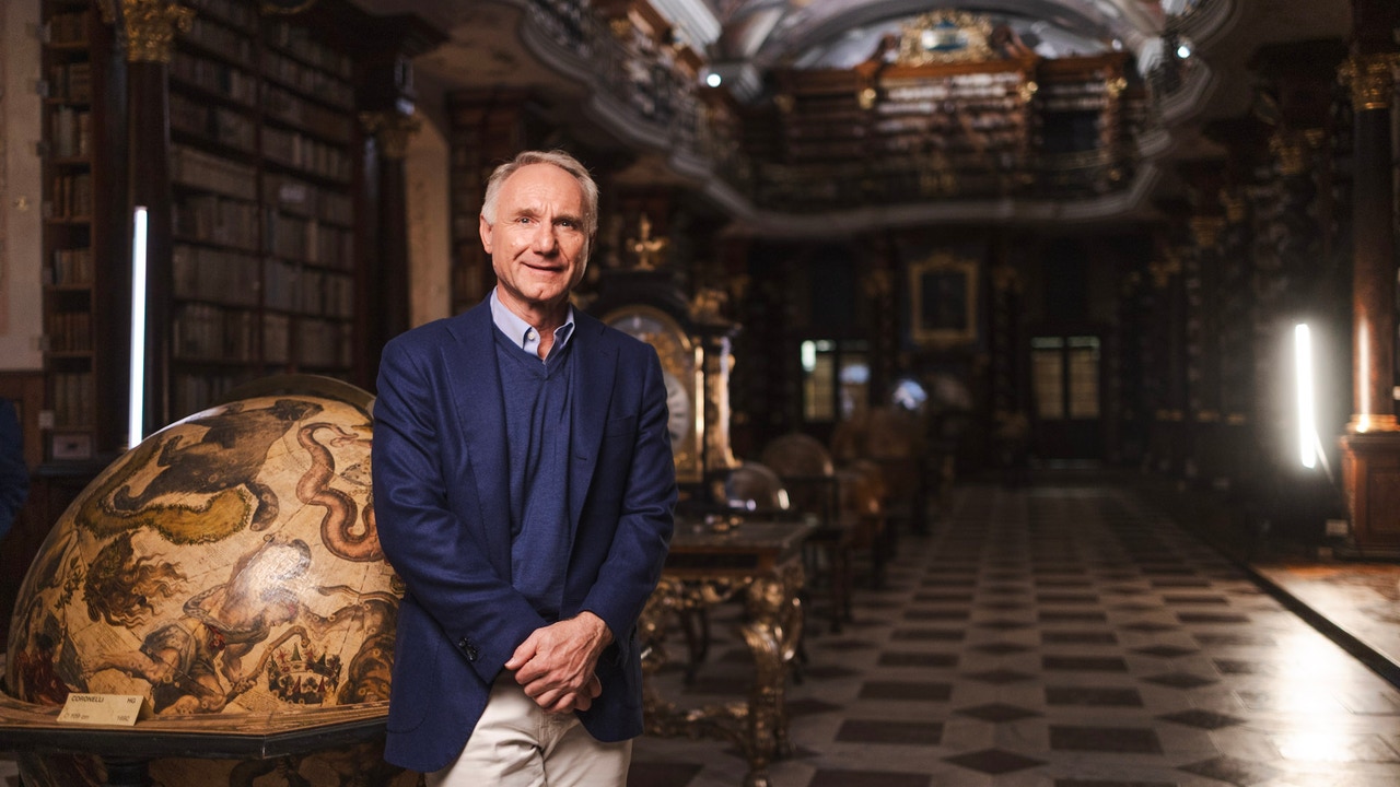 Dan Brown: "Creo en que la conciencia humana sobrevive a la muerte del cuerpo"
