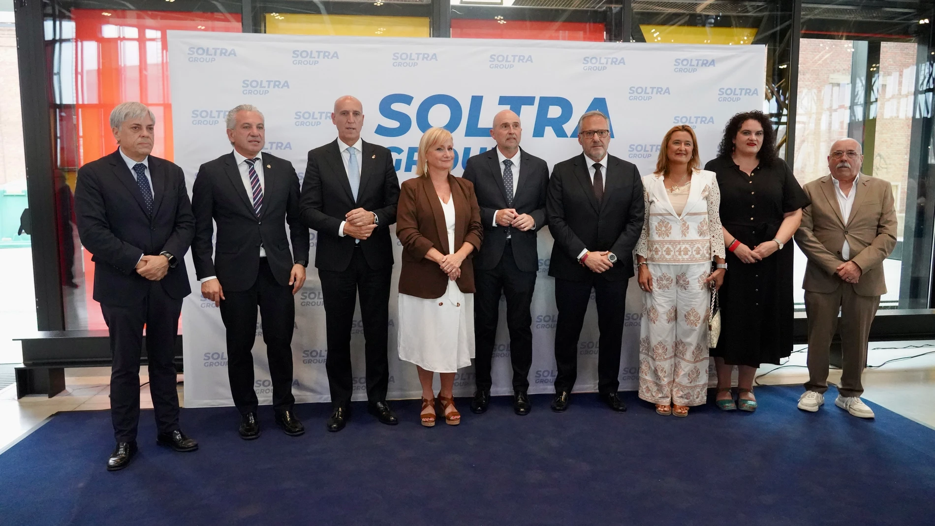 Campillo / ICAL . La consejera de Industria, Comercio y Empleo, Leticia García, clausura la Gala del 25 aniversario de Soltra, a la que también asisten el presidente de las Cortes de Castilla y León, Carlos Pollán; el delegado del Gobierno, Nicanor Sen y el alcalde de León, José Antonio Diez.