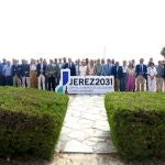 Foto de familia de alcaldes gaditanos respaldando la candidatura de Jerez a Capital Europea de la Cultura