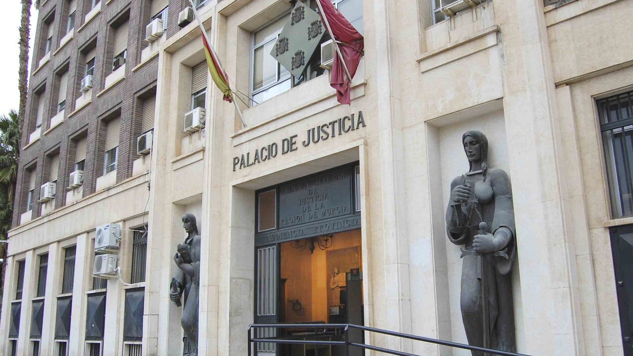 El Tribunal Superior de Justicia de Murcia ratifica el despido de un trabajador que llamó ‘zorras’ a sus compañeras alegando que les tenía alergia