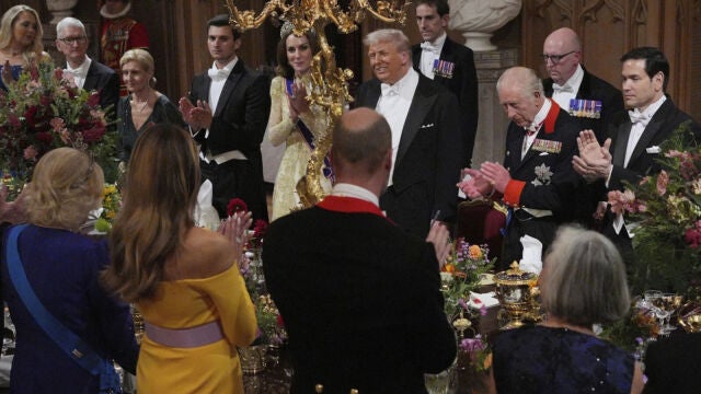 Donald Trump tuvo a Tim Cook, entre otros, como invitado en la cena celebrada en el Castillo de Windsor Donald Trump tuvo a Tim Cook, entre otros, como invitado en la cena celebrada en el Castillo de Windsor