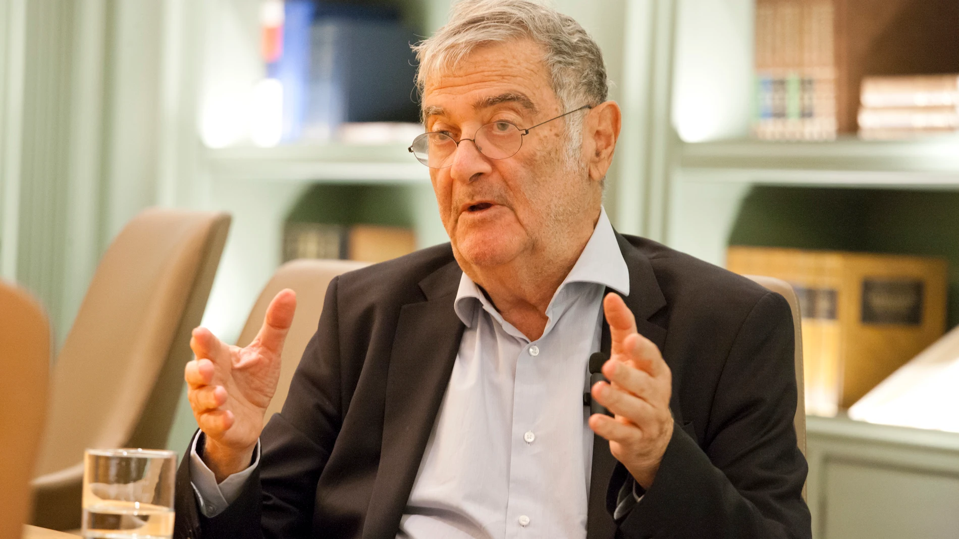 Serge Haroche, físico francés laureado con el premio Nobel de Física en 2012