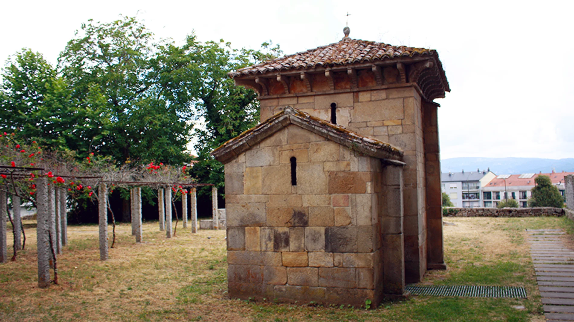 Ermita de San Miguel de Celanova.