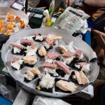 La NASA sorprende con una foto del 'sushi espacial' que comen los astronautas en la Estación Internacional
