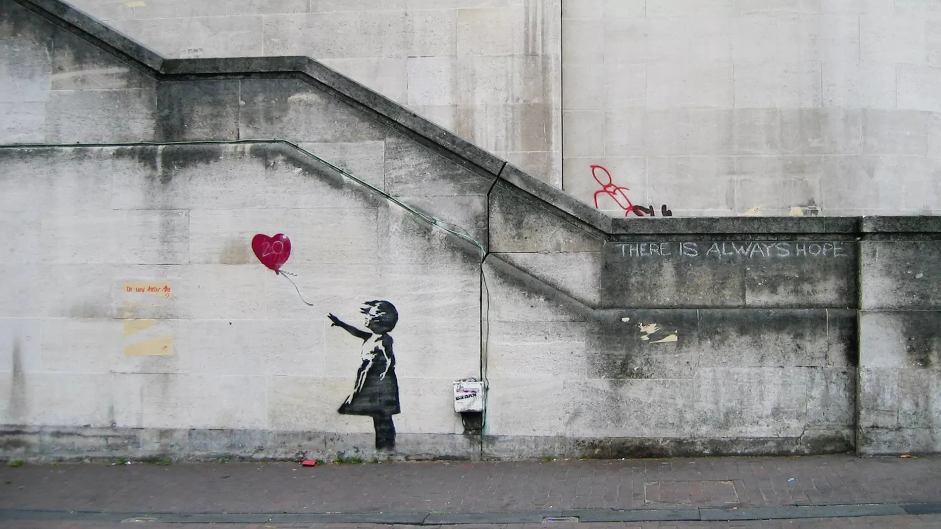 Absuelven a un constructor londinense acusado de robar un grabado de Banksy en una galería