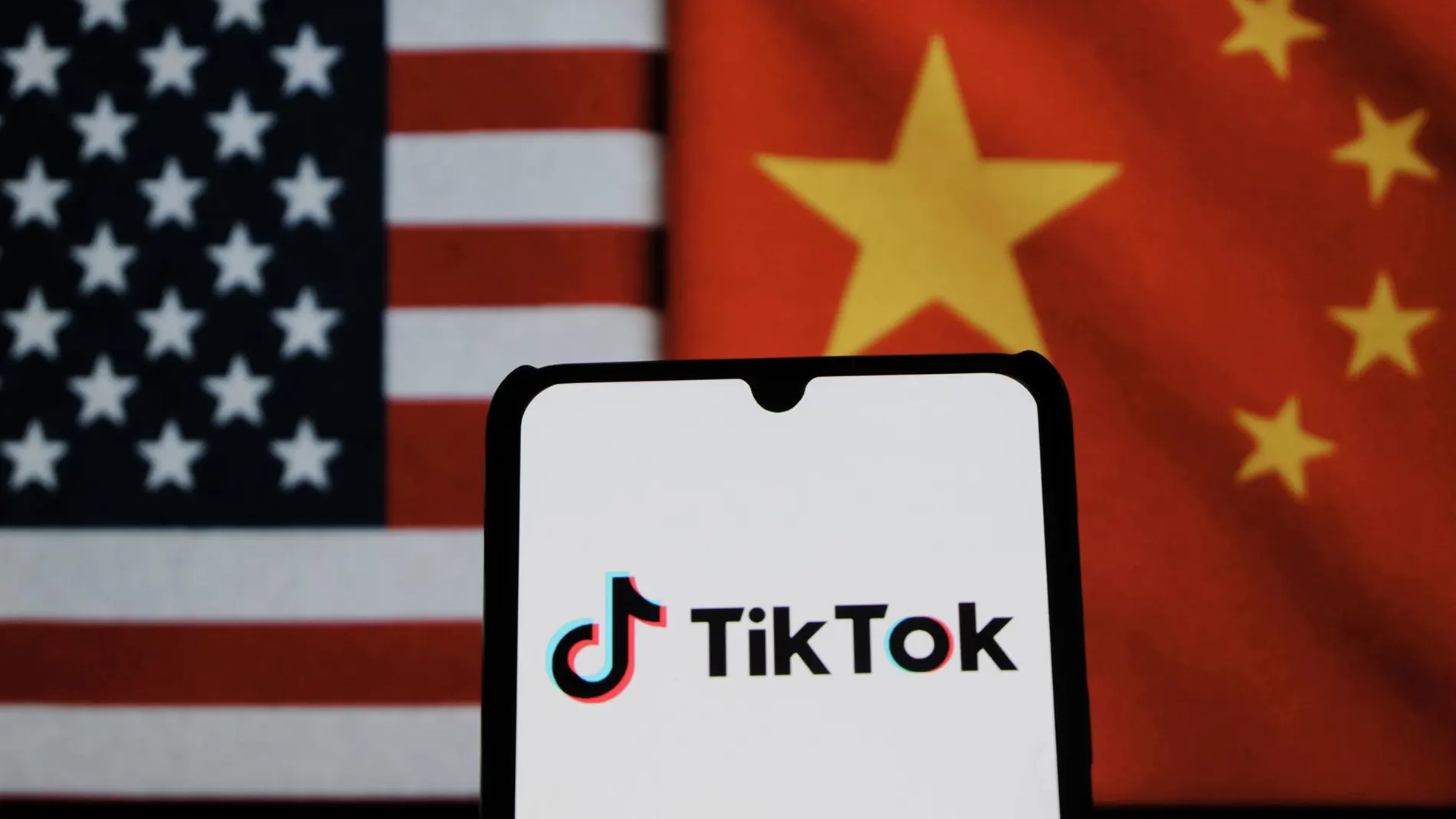 Economía.- Trump asegura que China ha dado al fin 'luz verde' a la venta de las operaciones estadounidenses de TikTok