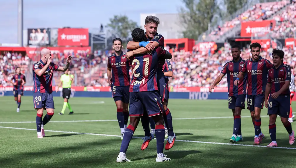 Girona FC v Levante UD - La Liga EA Sports