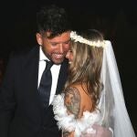 Pablo López y Laura Rubio posan como marido y mujer tras su segunda boda