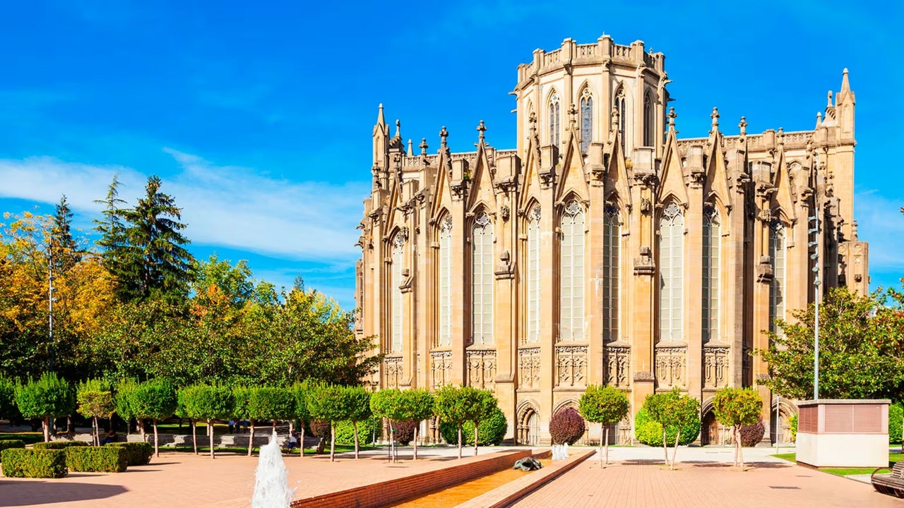 Así es la catedral del norte de España que inspiró un best seller de Ken Follet